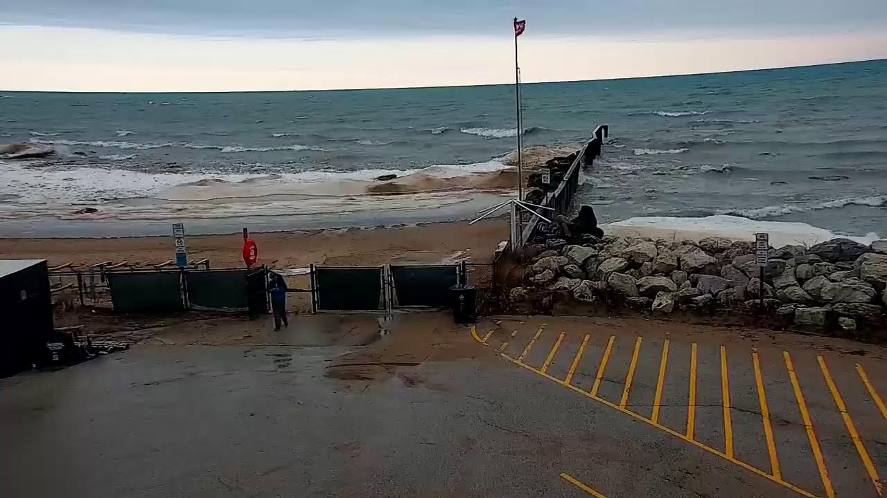 Screengrab of live webcam in Evanston, IL